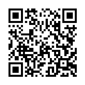 苏凡摸了摸自己的脸疑惑地看着北辰道二维码生成