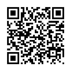 苏凡漫不经心地搅拌着杯子里的咖啡二维码生成