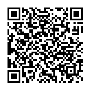 苏澈甚至没有时间去提醒安齐远赶紧为他布好阻止灵气外放的结界二维码生成
