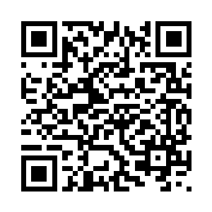 范筱梵伸手将桌上四人的就被蓄满二维码生成