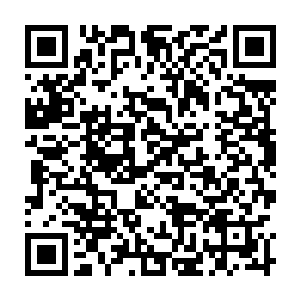 莫咏欣得到的那本笔记中的主人所记载的关于他父亲如何发现山洞的事情二维码生成