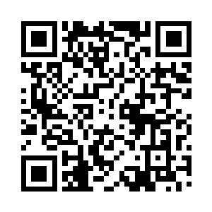 莫小鱼看着几只蝎子和毒蛇正在瓶子里厮杀二维码生成