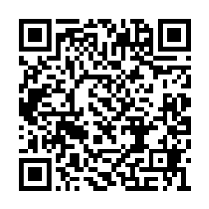 萧强顺着老庙的市场溜溜达达朝着海城大厦而去二维码生成