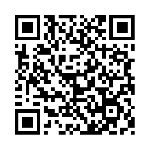 萧易便听到一个宏亮的声音从楼下传了上来二维码生成