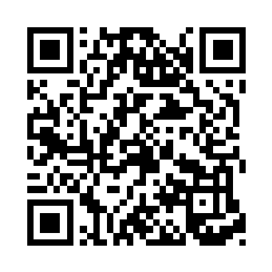 萧风疑惑从床上爬起來光着身体站在任冰面前二维码生成