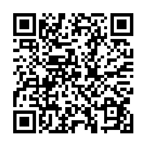 落阳偌大的身躯有些无助地向着九铃仙符空间一点点靠近二维码生成