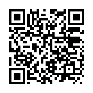 薛静依在护士的搀扶下坐在钢琴前二维码生成