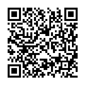 虽然他的女儿很少开口找他这个做父亲的要水晶币二维码生成