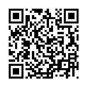 虽然她的眉宇之间微微的散发出一点忧郁的二维码生成