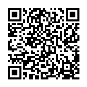 虽然每个乡亲都知道眼前三个人帆布包中的钱他们是拿不到了二维码生成