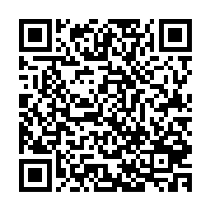 虽然荣光在上半场总是会遭遇对方两到三个人的抢逼围式防守二维码生成