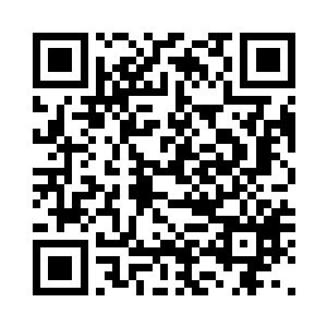 虽然这个黑衣人只是充当保镖的角色二维码生成
