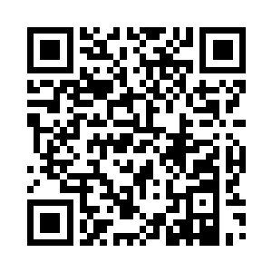 血族伯爵的周身笼罩着一层淡淡白光二维码生成