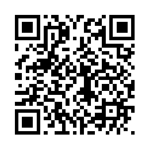 血牛开足野蛮盾击的技能轰隆隆冲了过去……二维码生成