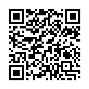 袁天罡不情不愿地交给了老龟一个光球二维码生成