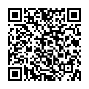 被拖曳到无限长的星光再次交织成了极尽璀璨的漩涡二维码生成