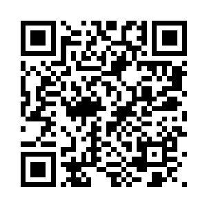 装备金属枪头的战兵两边各有三四百人的样子二维码生成