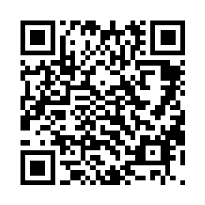 要么就是在艺术电影的泥沼里苦苦沉沦二维码生成