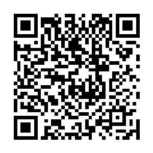 要说最郁闷的就是那对已经在台上吻了有十五六分钟的情侣二维码生成