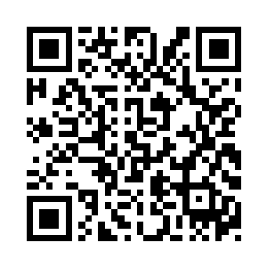 见到喜鹊和欢喜两人神情兴奋的在房内二维码生成