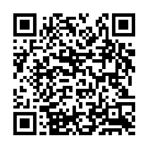 见唐晓楠之前坐的座厢门口有颗脑袋迅速缩了回去二维码生成