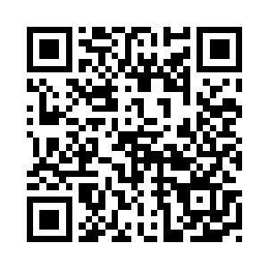 见郭军和羞答答的于彤没入了树林二维码生成