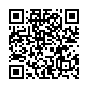 观众们看到在一个被清空大片的杂物房中二维码生成