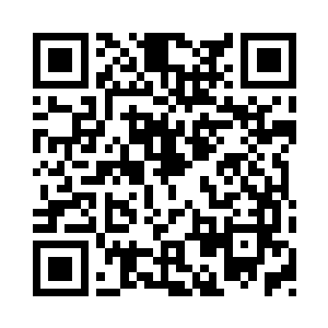 观众还是很给面子用手打着节拍帮她伴奏二维码生成