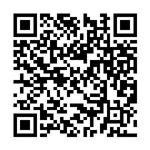 让里边的服务员都意识到也许这是一位真正的顾客二维码生成