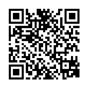 讲台上面的讲师也被学生的骚动吸引了目光二维码生成