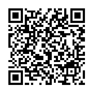 许久夏云杰才艰难地把目光从那动人的娇躯上收了回来二维码生成