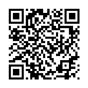 许多岔口出现在他们两个人的面前二维码生成