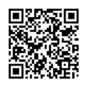 许紫烟等人也慢慢地进入到了沙漠的深处二维码生成