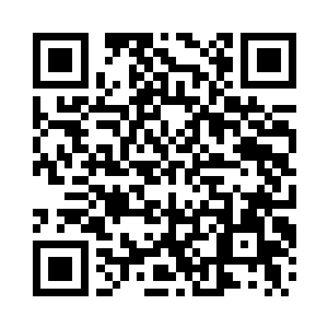 试了试像小时候那样拍了拍陆锦阳的后背二维码生成