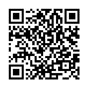 诗诗一双妙目一刻不离的看着楚晨的背影二维码生成