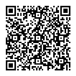 话说你们见过哪个超级英雄需要自己掏钱坐中国国际航空公司的飞机去拯救世界的二维码生成