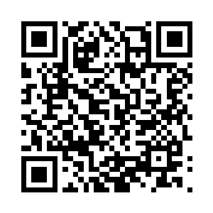 谢尔盖伸出手把最后一个上来的林锐拽上楼顶二维码生成