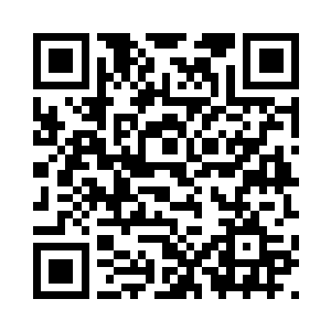 谢尔盖身边的一个o2队员拍了拍他二维码生成