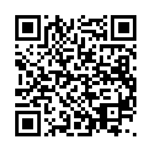 豆大的雨珠霎时就被夜风给吹进了屋子里二维码生成