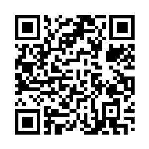 贝海笑着伸出了手和两个握了一下之后说道二维码生成