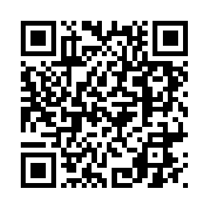 贝贝重重地在秦洛的脸上亲了一口二维码生成