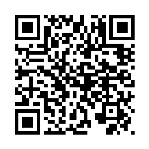 贴身侍女嘴角珉起一抹诡异的笑容二维码生成