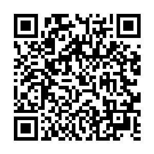 走出飞舰时可以看到空中盘旋着无数等待降落的飞舰二维码生成