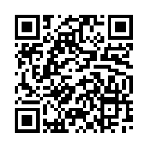 走在人群最后的大师兄张诚抬起头二维码生成