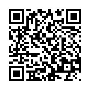 走进洗手间将鼻子嘴里的血给清理干净二维码生成