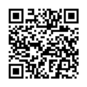 赵如娜坐在临窗的炕桌边上绣着花二维码生成