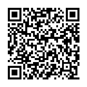 赵纯良的脑子里突然出现了三年前那些人的身影二维码生成