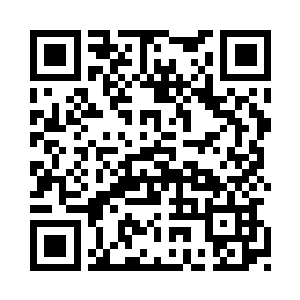 赵老师还是紧紧的抓着我的手不放二维码生成