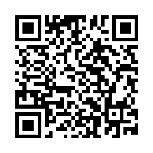 赵艳萍笑着看了眼王铁花和张俊卓二维码生成