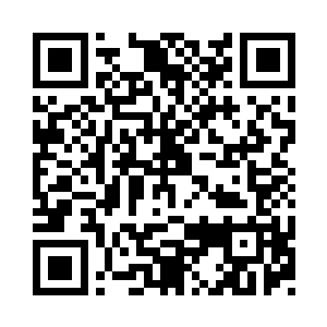 赵虎和哈德斯身穿领主级的名贵丝质衣袍二维码生成